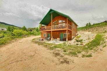 Vakantiehuisje Updated Cabin W/ Views ~ 1 Mi To Bear Lake!