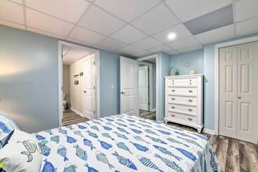 بيت ريفى Badin Lake Cabin W/ Dock & 2 Story Boat Slip!