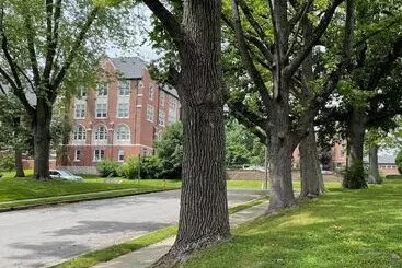 コテージ Dreamy St Charles Retreat W/ Furnished Patio!