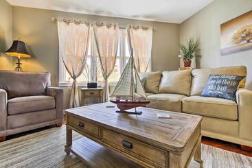 بيت ريفى Modern Abode W/ Patio ~ 1 Mi To Stockton Lake!