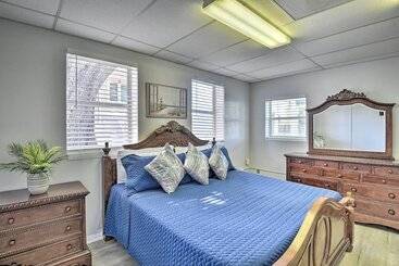 بيت ريفى Serene Daytona Beach House W/ Private Yard!