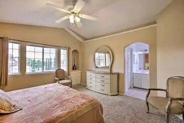 کلبه El Paso Retreat W/ Pool: 11 Mi To Downtown!