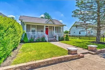 Mökkimajoitus Family Friendly Home Near Noblesville Square!