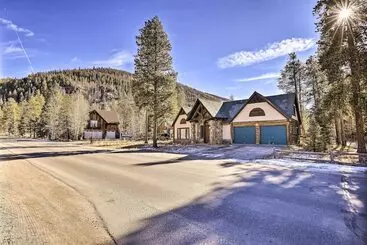 کلبه Luxury Keystone Cabin W/ Hot Tub, 1 Mi To Lifts!