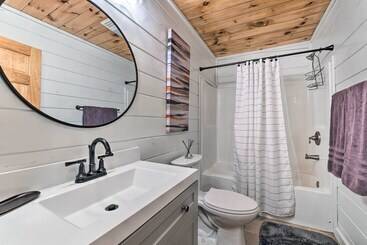 Casa Rural Mountain View Bryson City Home W/ Hot Tub!