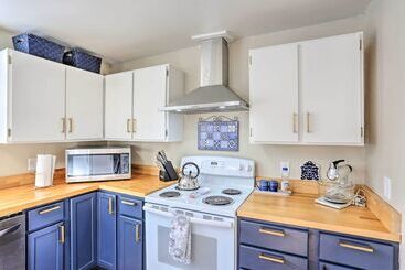 Dom wiejski Mountain View Lead Home W/ Patio + Fire Pit!