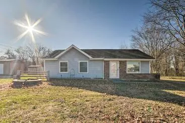 コテージ Clarksville Retreat: Half Mile To Fort Campell!