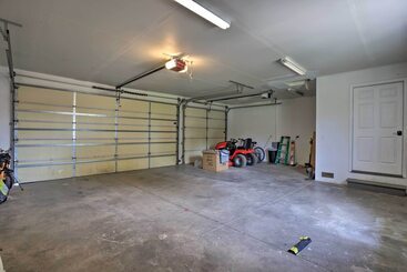 茅舍 Home W/ Grill ~ 4 Miles To Co National Monument!