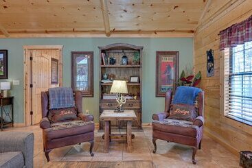 Kır Evi Broken Bow Cabin W/ Hot Tub & Deck   4 Mi To Lake!