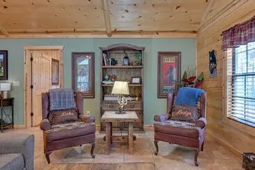 Vakantiehuisje Broken Bow Cabin W/ Hot Tub & Deck   4 Mi To Lake!