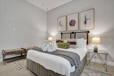 Dom wiejski Luxury 8 Br With Pool & Mini Golf & Soccer