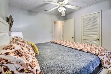 コテージ Single Story Bayside Retreat W/ Water Views!