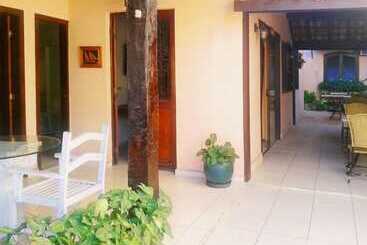 فندق فئة نجمة واحدة Pousada L'étage