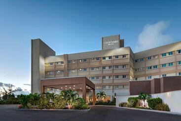 ホテル Courtyard By Marriott Nassau Downtown/junkanoo Beach