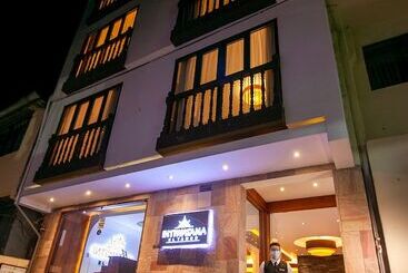 Szálloda Intiwatana El Tambo