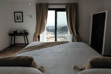 Bed and Breakfast Hearts & Home