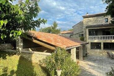 膳宿费 La Serre Des Mourgues