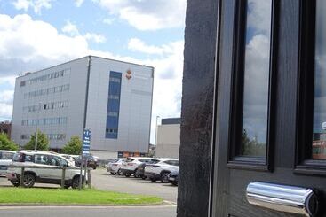 اقامتگاه Perfect Location For City Centre University