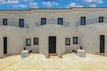 هتل آپارتمان Complejo Ocean Boulevard
