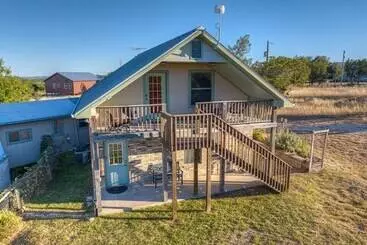 Cozy Cottage Beautiful Views Minutes To Dntwn!