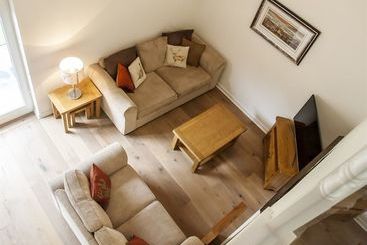 Apartament 8 Milton Side