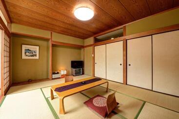 ユースホステル Mizu No Kaori