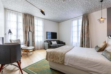 ホテル Le Saint Gelais