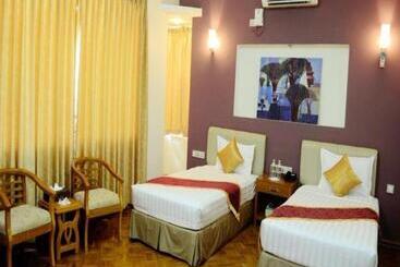 هتل Myat Nan Yone