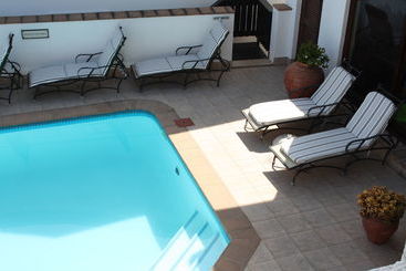 ペンション Augusta Bay Guest House