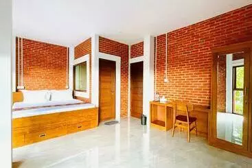 Retkeilymaja Puu Pau Hotel & Coffee Shop