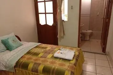 پانسیون Hostal Turismo Cruz De Piedra Eirl Cajamarca