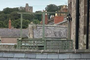 The Victoria Hotel,bar,bistro