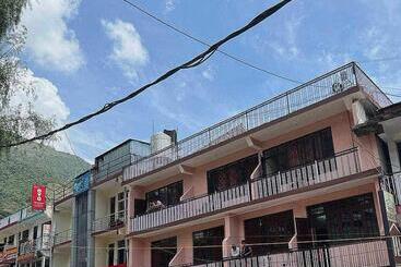 Oyo Flagship Hotel Aakarsh