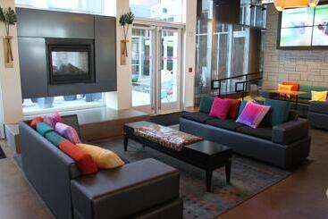 בית מלון כפרי Aloft Syracuse Inner Harbor