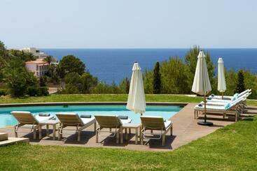 ユースホステル Maurer Villa