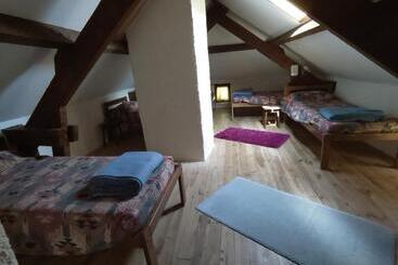 Cămin Bienvenue En Transition   Dortoir Partagé 52 Carcasse