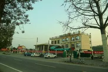ホテル Holiday Resort