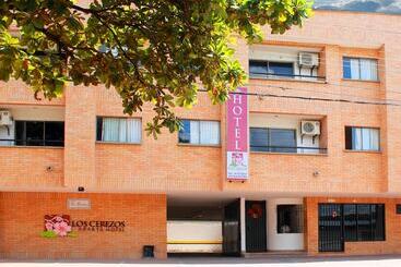 Apartahotel Los Cerezos