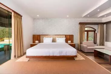 Urmilaa Green County Resort 35 Km From Kolhapur