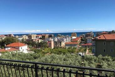 هتل آپارتمان Al Borgo Village