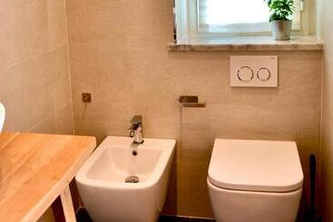 펜션 Monterosso Rooms