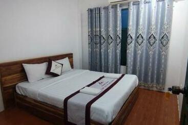 Schronisko Vang Vieng Army House
