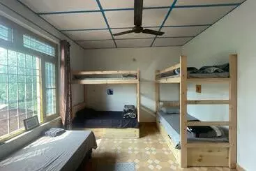 ユースホステル Vedants Home Stay Rooms And Dorms