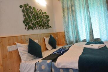 فندق Neelgiri   Manali Diaries