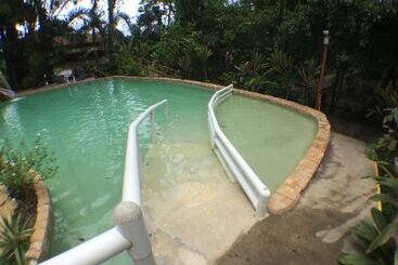 Hotel Rana Roja Lodge