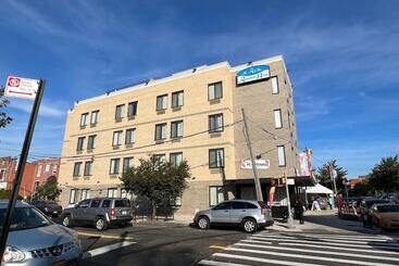 בית מלון כפרי Rockaway