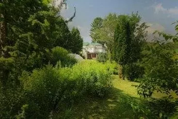 Retkeilymaja Le Salon Des Inconnus