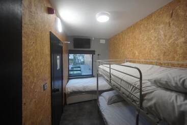 هاستل The Studio