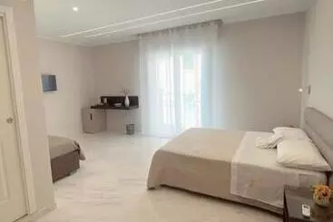 ベッドアンドブレックファースト Meligrana Central Rooms