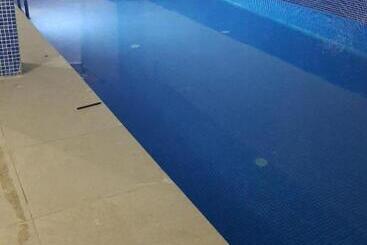 Mi̇dyat Ladi̇nos Otel